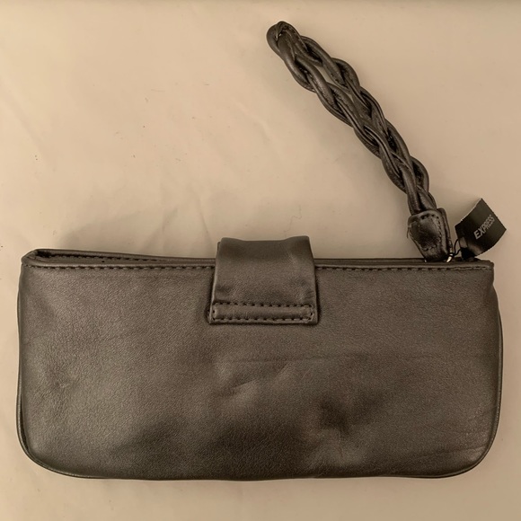 Express NWT Silver Wristlet - Picture 2 of 9